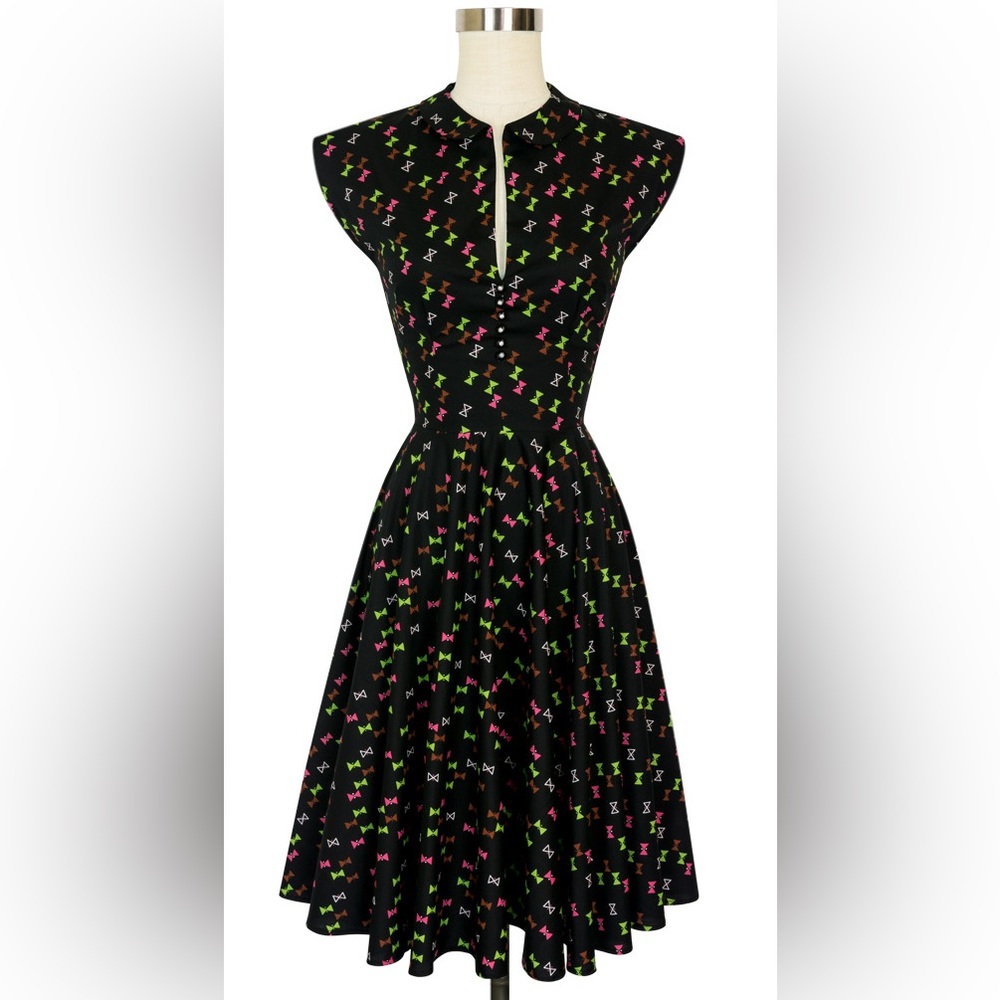 Trashy diva hourglass hopscotch dress size 8